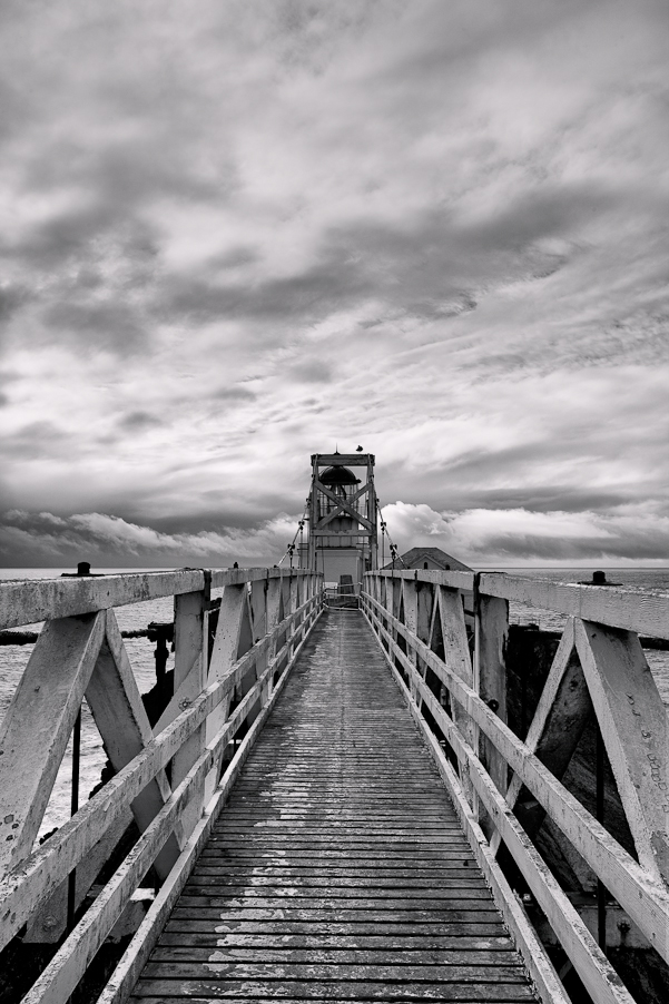 Wild exposure, the bridge to point Bonito in the rain