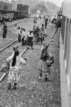 San Rafael / The Chepe Train stops for a moment to change crew at San Rafael