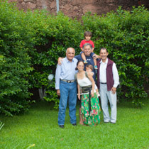 Cerocahui / Fr. El Gallo (kikirikiiisj@prodigy.net.mx)  , Daisy, Valory, Fr. Jesus Reyes Munoz (chuy_reyesm@yahoo.com.mx), Brian & myself