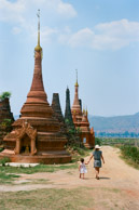 Valorie and Daisy at Sagar (35mm Kodak Ektar 100)