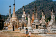 Tarkong pagoda - Sankar lake (35mm Kodak Ektar 100)
