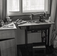 Where MaMa makes shoes in 8-stops of light contrast  (Kodak TMY 400)