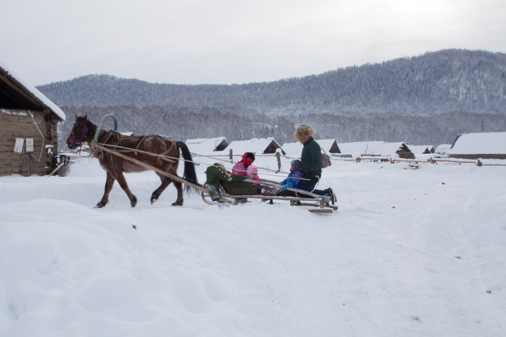 Daisy, Valorie, Brian & DuLei