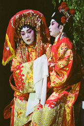 2405_TinHau_Opera
 Hero