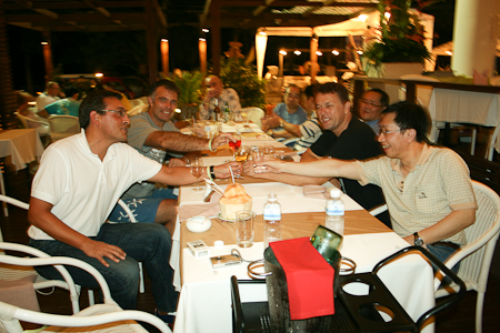 18 mm   ISO 400   1/5 sec at f / 3.5