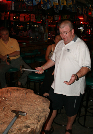 21 mm   ISO 400   1/60 sec at f / 4.0