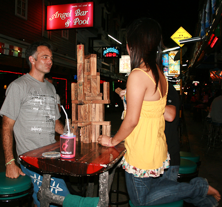 18 mm   ISO 400   1/60 sec at f / 4.0