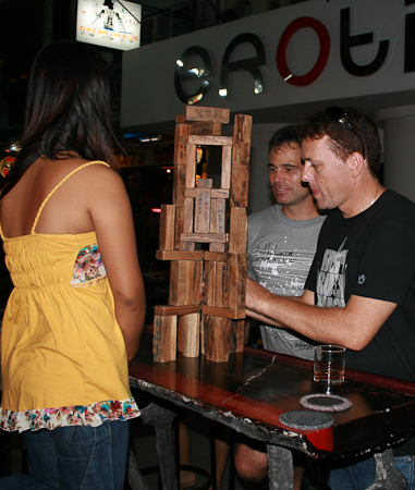 18 mm   ISO 400   1/60 sec at f / 4.0