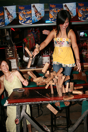 18 mm   ISO 400   1/60 sec at f / 4.0