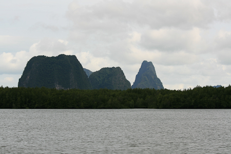 70 mm   ISO 100   1/250 sec at f / 8.0